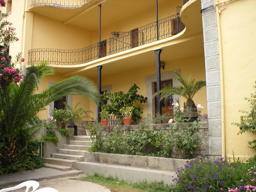 Hostal La Colonial Madrigal de la Vera Exterior photo